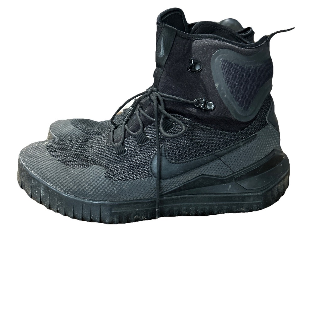 NIKE AIR WILD MID SNEAKER BOOTS TRIPLE BLACK MENS Size 11      916819 001 RARE